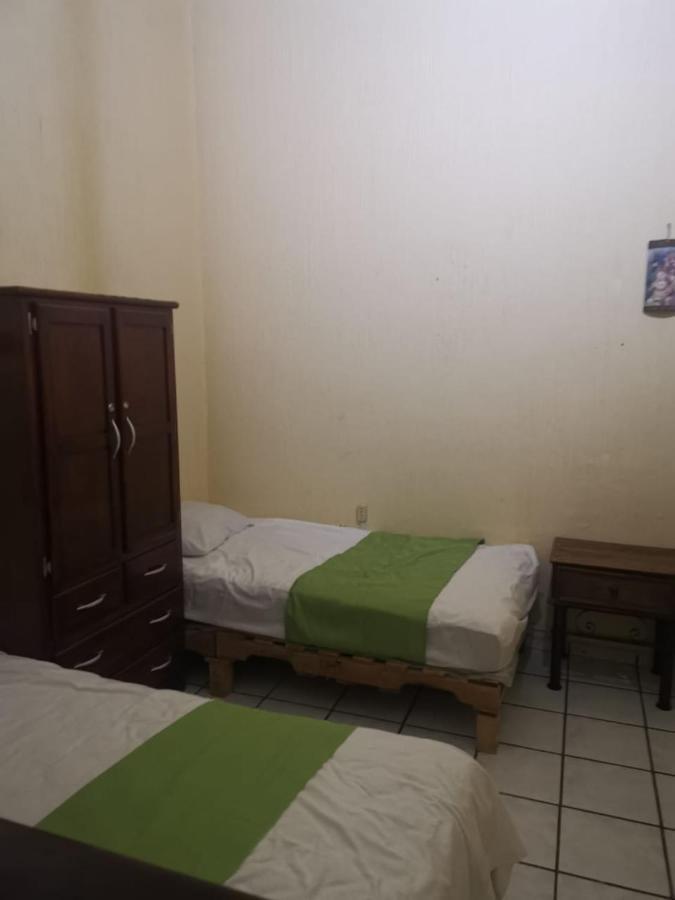 Hostal 과달라하라 외부 사진