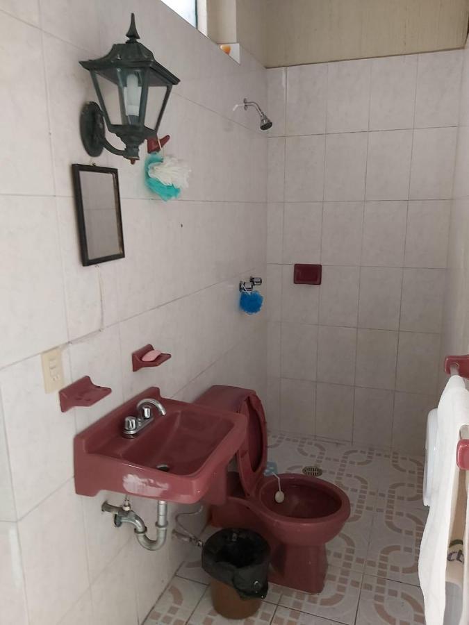 Hostal 과달라하라 외부 사진